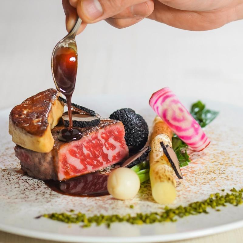 【最大160万特典:会場使用料/前撮り等】伊万里牛料理試食