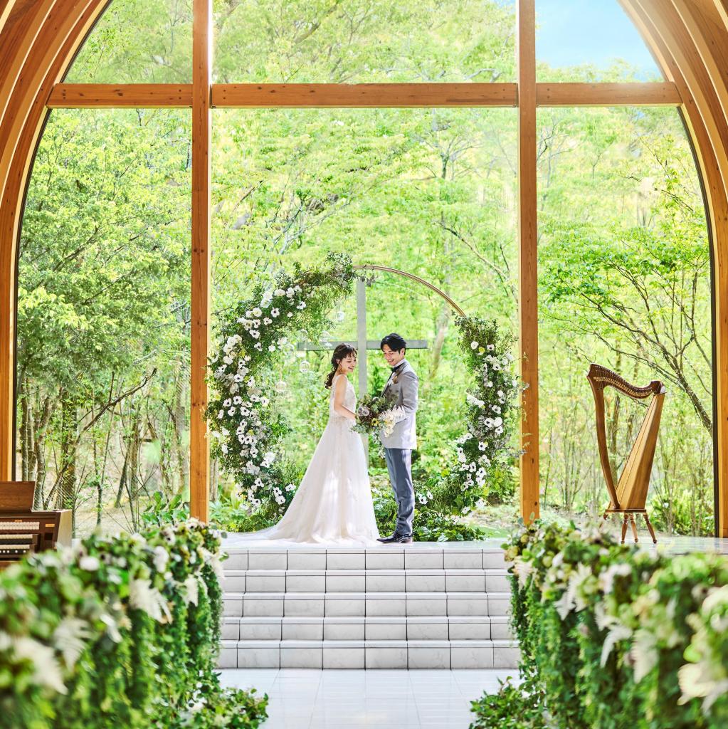 【祝日BIG★豪華7品3万円無料試食】最大3万円ギフト×緑溢れる挙式体験