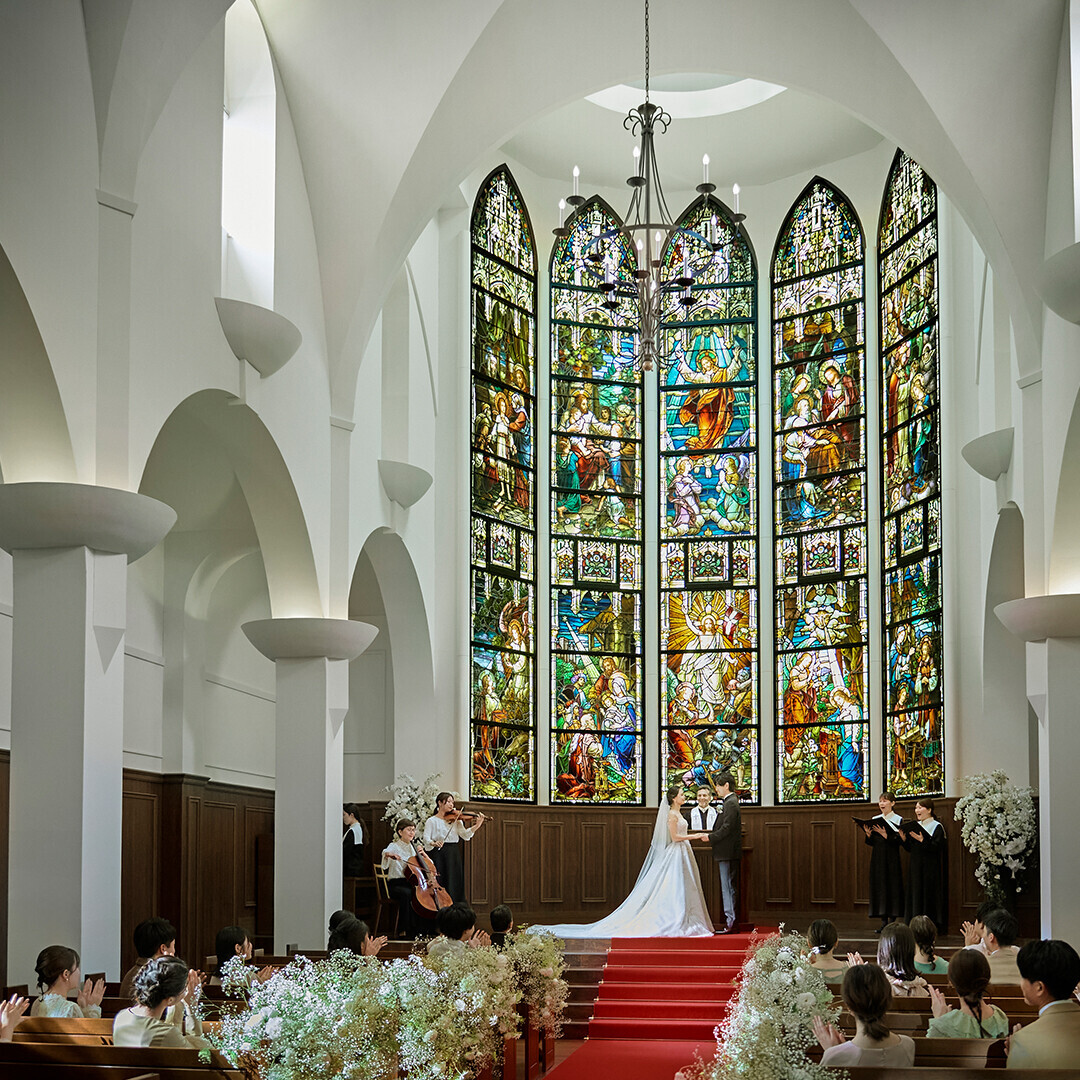 平日限定《大聖堂映え抜群！ドレス試着＆当日演出ALL体験》ゆったり見学×豪華試食