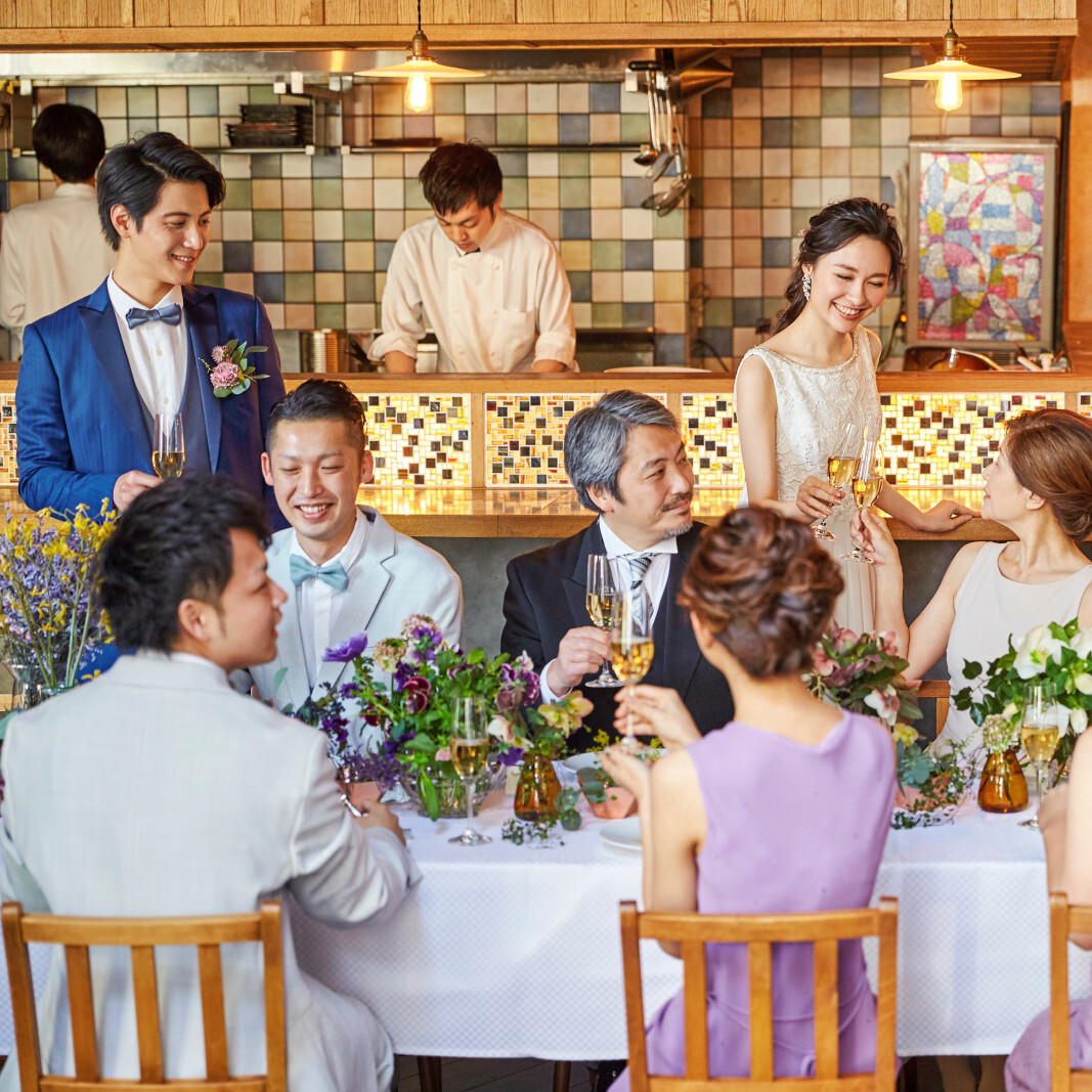 〔挙式＋会食検討の方におすすめ〕挙式当日の写真やカラードレスがお得に♪