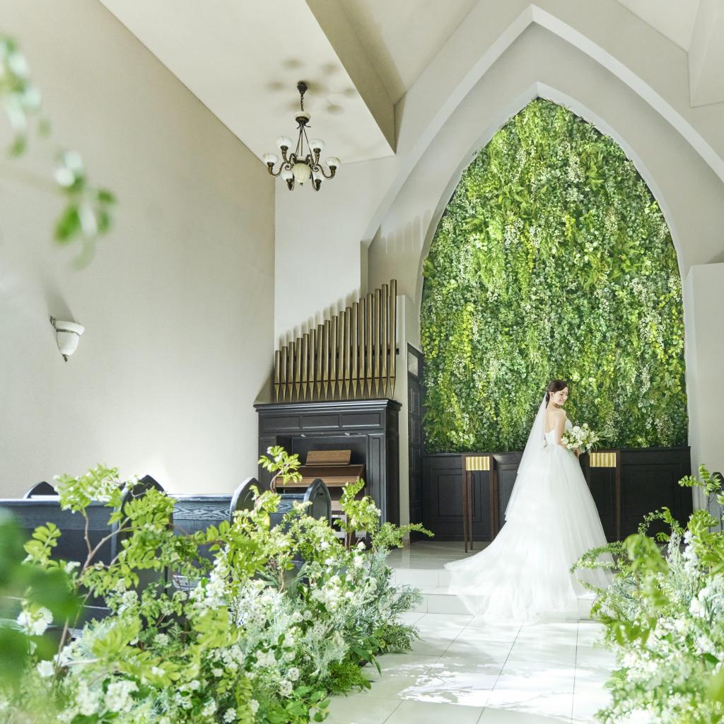 AM×はじめて見学がお得◎最大180万優待×美食の体験×緑豊かな木漏れ日チャペル